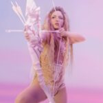 Shakira Instagram - Puntería @iamcardib official video 🎯🌸 OUT NOW!