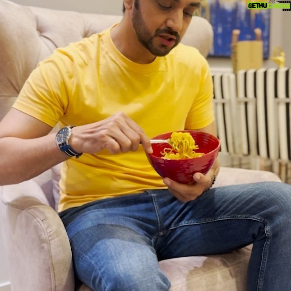 Shakti Arora Instagram - "Gupshup, laughter, and MAGGI – the perfect recipe for meeting your buddies first time after college!"✨ #MAGGI #MAGGIE #FirstimpressionwithMAGGI #FirstswithMAGGI #Ad