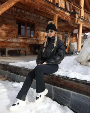 Shania Geiss Instagram - 🏔️❄️ ⛄️
