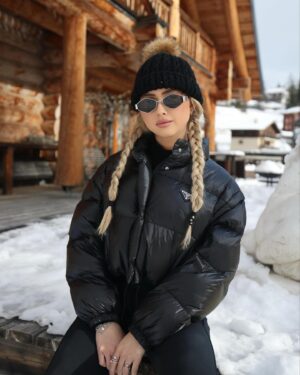 Shania Geiss Instagram - 🏔️❄️ ⛄️