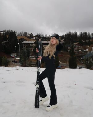 Shania Geiss Instagram - 2024