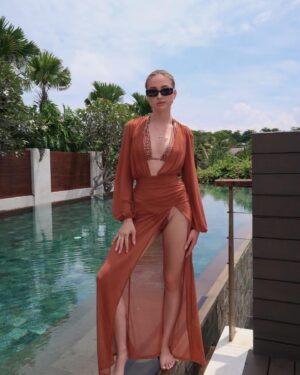 Shania Geiss Instagram - 🥥🌴