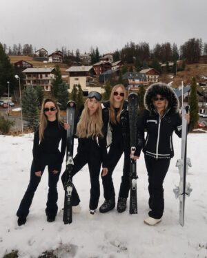 Shania Geiss Instagram - 2024
