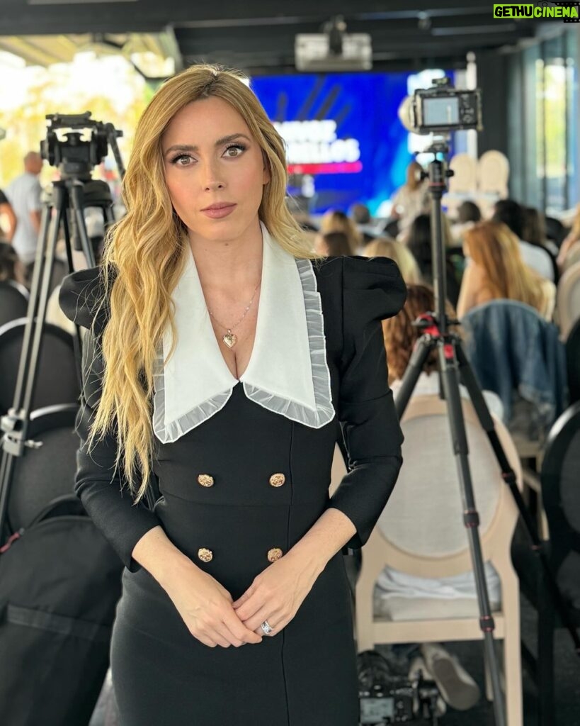 Shanik Aspe Instagram - Agradecida por la oportunidad de sumarme como embajadora de la campaña #mivozporellos para la prevención del Abuso sexual infantil en México . Tú también puedes hacer una diferencia ☝️ entra a www.mivozporellos.com toma y comparte el curso totalmente gratuito para prevenir el abuso sexual o para identificarlo si es que ya esta sucediendo . Alza la voz por aquellos que no pueden hacerlo !