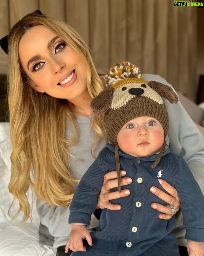 Shanik Aspe Instagram - Mi bebé acaba de cumplir 6 meses y la semana que entra empezamos con la papilla ! Ya les había dicho que el tiempo pasa volando 🥹 ? #mamasboy