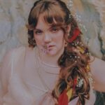 Shannon Purser Instagram - 🌷✨Backwoods Venus✨🌷 when I first saw these photos after our shoot in the summer, I didn’t know how to feel. they were beautiful. everything Valheria does is beautiful. she’s a true visionary and I consider myself so lucky every time we get to shoot together. the whole team behind these pictures is amazing and even though it was a humid, sweaty shoot in a creek that probably had snakes, it was a great day. so what was the hesitation? I felt exposed. I felt overwhelmingly aware of my body and how short it falls of the beauty standards our society has indoctrinated us with. indoctrinated me with. ever since I was maybe 10, I’d internalized the idea that fat is one of the worst things you can be. I learned that if you are fat, your options are to punish your psyche and your body until you are not or try to compensate however you can. I got good at makeup. I am strategic about how much skin I show and where. I cast myself as the “mom friend” even when it felt wrong because, in my mind, being desirable wasn’t really an option. I’ve realized over the years that I’m not just strategic about revealing my body. I’m strategic about revealing my soul- who gets to know me and how well. sometimes that’s wisdom. other times, it’s just a debilitating fear of vulnerability-a reflexive shrinking away from a potential hurt. what I do know is that the hiding hurts more than the exposure. dreading the moments someone wants to see me in my entirety, body and soul, hurts. so, here I am, exposing myself. I am not confident. I am just refusing to let my fear keep me from living. I am just me. photos: the legend herself, @valheria123 (she also did my nails bc what can’t she do?) makeup: @chandlerwest custom clothing and styling: @studio.tessafay hair styling and extensions: @_treyanthony @jessicawrighthair @your.mane.thing @melrosemcqueen assistants: the iconic @demetriusw @savanaogburn