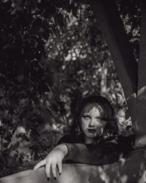 Shannon Purser Instagram - 💀🖤👻