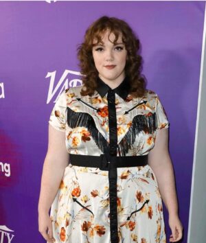 Shannon Purser Instagram - yeehaw and whatnot

thanks for having me @variety ! (and thanks for coming along @therebeccaknox 🖤)

Hair and Makeup by my queen @blondiewoodbeauty 💋