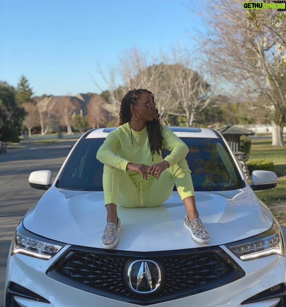 Shanola Hampton Instagram - Some things you can’t control. So just chill. @acura #acurapartner