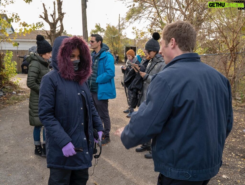 Shanola Hampton Instagram - I had the honor of shadowing @silvertreedirector for Episode 11! Sunday night! It was cold in Chicago and I was ready for it! Love me some Silver! @shameless