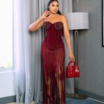 Sharon Ooja Instagram - Had a lovely day today with my @schweppesng Schweppes family at the Coca-Cola system sales convention in Lagos😍😍😍 can’t wait to show you guys videos of how it went for now take these pictures of my outfit 😍😍😍 Styled by @dahmola Outfit @weizdhurmfranklyn Make up @mayhaz_ Photography @bangraphy