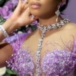 Sharon Ooja Instagram - This year I dressed as a rebellious princess 🤣🥹I’m your entertainment for this season stepping into the spotlight that I so live in already,Finding love in the same garden the queen found love must be a flex for me ….. I present you princesss sharon of a certain house in Imo state 🥹🤭 lady whistledown will be writing about this betrothal shortly … in the mean time I’m off to see the queen Bridgerton is upon us #BridgertonNetflix #netflix Outfit @somobysomo Jewelry @bozdiamonds 🥹😍 Styling best boy ever @dahmola Photography @chuchuojekwe Hair @adefunkeee Makeup @bibyonce Hairstyling @bernardsmiless