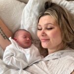 Shaughna Phillips Instagram - ✨🩷🎂 6 MONTHS OF YOU 🎂🩷✨ The love of my life, how did I do life without you pls? The happiest little babe I have ever seen! I’m so excited for all of our adventures, for all the Christmas mornings and everything in between 🫶🏼 LPW 💘💘💘