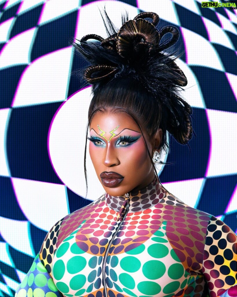 Shea Couleé Instagram - Take me to your leader ⚡️🪩🛸