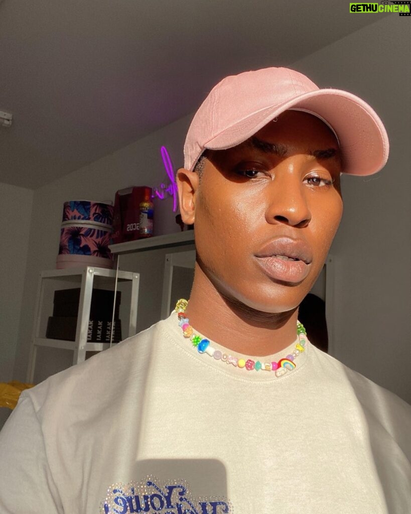 Shea Couleé Instagram - Had to hat a snapshot in to commemorate the last warm day we expect to see in Chicago for some time to come. Loving my @iancharms gifted to me through @222magicdrop who supports LGBTQ and POC businesses with low impact on the environment 💖🌈☁️