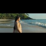 Shefali Shah Instagram - #ThreeOfUs, a beautiful story of healing and love, now in cinemas. @jaideepahlawat @swanandkirkire @kadambarik13 @avinasharundhaware @matchboxshots @sanjayroutraymatchbox @saritagpatil @dikssharoutray @bunnyvas @alluents @djangokaza @pratikmr @pita.chat @omkar.barve @vidushak @shoaibzulfinazeer @vishal_bajaj_1603 @alokanandadasgupta @ochinmay @bridgepostworks @sidmeer @truebluedesignco @karmicfilms @ani_nag #AvinashArunDhaware #Vinitdsouza @hugearmstrong @geethaarts @ga2pictures @pvrcinemas_official @inoxmovies @pallavisymons @sandhyabellarae @imraj_gupta @teasemakeup @hegdechai @mondsouza2812