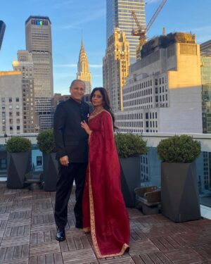 Shefali Shah Instagram - .

@iemmys @netflix_in #DelhiCrimeSeason2

Outfit: @toraniofficial 
Jewellery: @shriparamanijewels 
Photographer: @swapniljunjare
Stylist: @radhikamehra 
Assisted by: @styleby_foram
Hair: @mikelstyled
Make up: @redjessmakeup