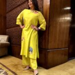 Shefali Shah Instagram - 💚 Hair: @swami.hair.artistry Outfit: @stitched_poetry