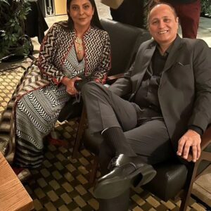 Shefali Shah Instagram - The Opening Gala

@iemmys @netflix_in #DelhiCrimeSeason2 

Hair: @mikelstyled
Make up: @redjessmakeup
Photographer: @krimesh crossover_studios
Stylist: @radhikamehra
Assisted by: @styleby_foram
Outfit by - @jjvalaya @amigoscommunications
Jewellery by - @shriparamanijewels