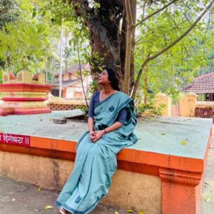 Shefali Shah Instagram - I have to take you to the UDGAM of ‘THREE OF US’ the very beginning. 

During the lock down was a zoom call, with a very soft spoken, tentative and absolutely unassuming @avinasharundhaware (whose work I admired tremendously.) It was very simple, He narrated to me a one line and I said yes. Bas! One of the many things Avinash and me agreed on was this isn’t a sad story of loss. It’s a happy story of discovery. 

Then Joining us was an unimaginable, absolutely unexpected casting genius by Avinash. @jaideepahlawat as Pradeep and @swanandkirkire as Dipankar. I was thrilled, but also intrigued waiting to see how all three of us slid into their world.
And with me was my family, @pallavisymons @sandhyabellarae @imraj_gupta laughing, cracking jokes, us cooking together, food, stories, memories and moments. Sometimes of madness and sometimes of absolute tranquility.
 
I remember the first day of shoot, we had a very early morning call time. Moon’s night shift had still not ended, and the sun was still fast asleep, Driving to the location anxiety ridden I messaged Avinash…
“You know what you are doing na? Coz I don’t.” 
And he replied “I don’t know either.” 
(In retrospect he more than well knew what he was doing, I mean look at what he has created.) 

While I was absolutely and blissfully lost and honestly that was the only way of finding Shailaja. 
We never trespassed the world of “THREE OF US”. But we  created some memories of our own. Finally all merging one into another. Not knowing now what is more real.
#ThreeOfUs