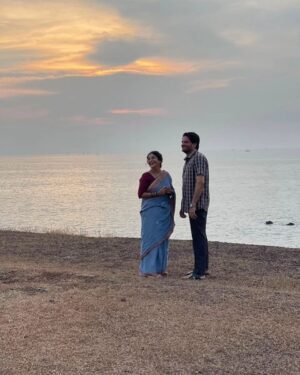 Shefali Shah Instagram - I have to take you to the UDGAM of ‘THREE OF US’ the very beginning. 

During the lock down was a zoom call, with a very soft spoken, tentative and absolutely unassuming @avinasharundhaware (whose work I admired tremendously.) It was very simple, He narrated to me a one line and I said yes. Bas! One of the many things Avinash and me agreed on was this isn’t a sad story of loss. It’s a happy story of discovery. 

Then Joining us was an unimaginable, absolutely unexpected casting genius by Avinash. @jaideepahlawat as Pradeep and @swanandkirkire as Dipankar. I was thrilled, but also intrigued waiting to see how all three of us slid into their world.
And with me was my family, @pallavisymons @sandhyabellarae @imraj_gupta laughing, cracking jokes, us cooking together, food, stories, memories and moments. Sometimes of madness and sometimes of absolute tranquility.
 
I remember the first day of shoot, we had a very early morning call time. Moon’s night shift had still not ended, and the sun was still fast asleep, Driving to the location anxiety ridden I messaged Avinash…
“You know what you are doing na? Coz I don’t.” 
And he replied “I don’t know either.” 
(In retrospect he more than well knew what he was doing, I mean look at what he has created.) 

While I was absolutely and blissfully lost and honestly that was the only way of finding Shailaja. 
We never trespassed the world of “THREE OF US”. But we  created some memories of our own. Finally all merging one into another. Not knowing now what is more real.
#ThreeOfUs