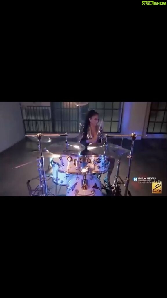 Sheila E. Instagram - SHEILA E. | La legendaria percusionista Sheila E. adelantó parte de lo que será su presentación en Jacksonville el domingo 16 de junio en el Teatro de la Florida con su gira SHEILA E. & THE E-TRAIN. #holanews #jacksonville 🎤 @freddymachados