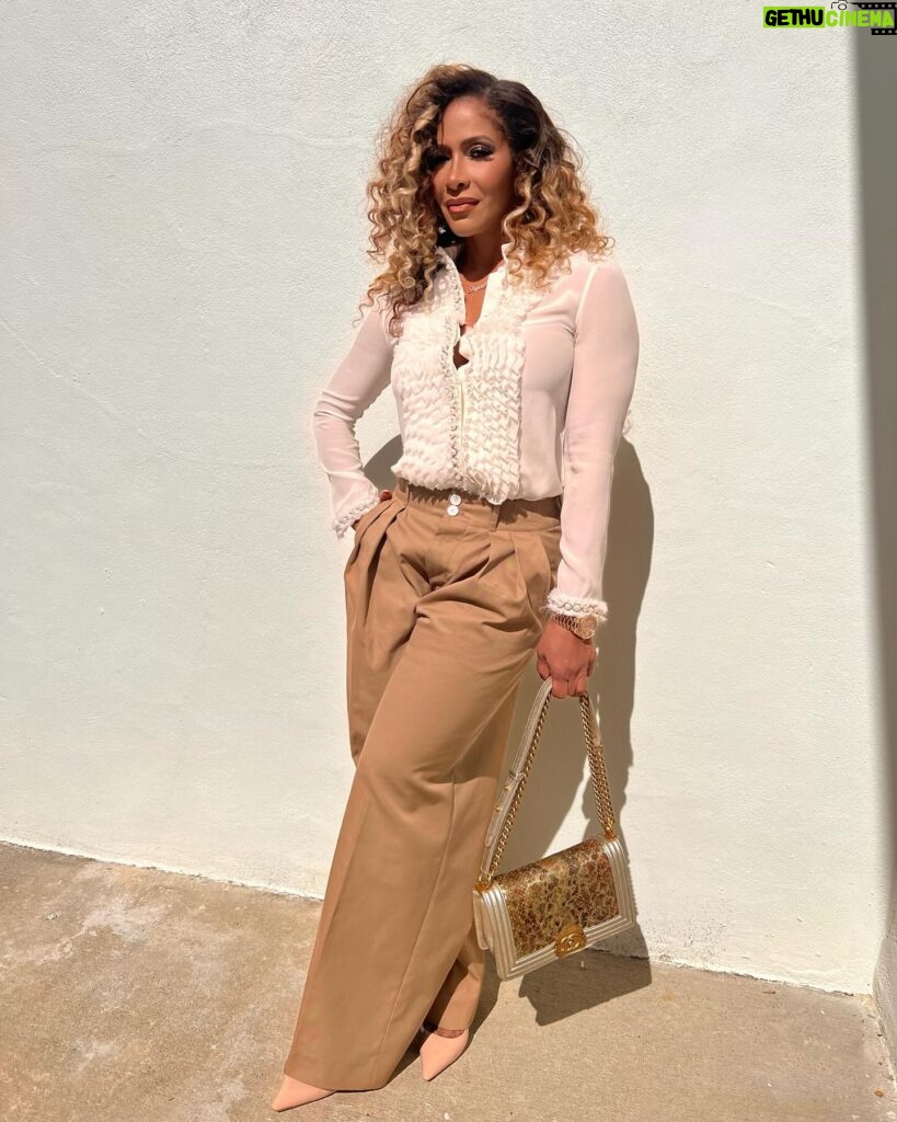 Shereé Whitfield Instagram - The glow is sold separately ✨ *check out my @shop.ltk to get this look* (link in the bio) #RHOA #SheByShereè #Fashion #RobertoCavalli #ChristianLouboutin #Chanel #ltkfashion #water