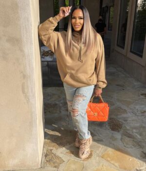 Shereé Whitfield Instagram - Doing me & doing better 🧡

#SheByShereé #RHOA #ChateauShereé #Balenciaga #Chanel #fashionstyle #casual #ExplorePage