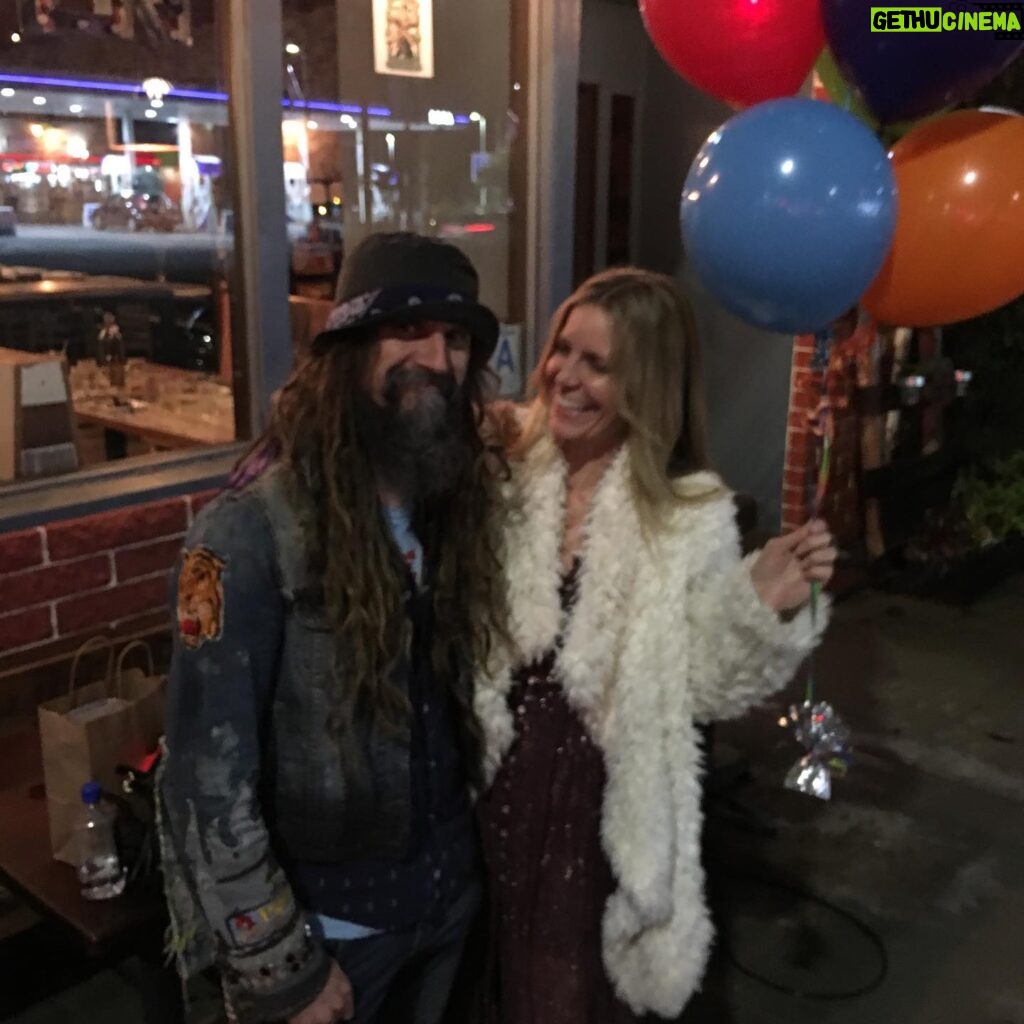 Sheri Moon Zombie Instagram - Happy Birthday Rob 🎂🎈🎂 #birthdayboy #robzombiebirthday #bestbirthdayhusbandever #allmylove #zombie