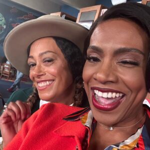 Sheryl Lee Ralph Instagram - My first photo dump? I’m still learning. Happy Friday!