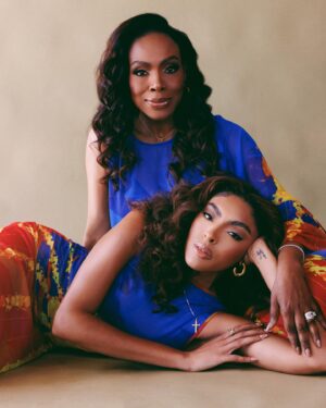 Sheryl Lee Ralph Instagram - From holding you in my arms, to watching you conquer the world, every moment has been a blessing. Nothing compares to being your mother, @ivycoco23. Collaborating with you has brought so much light into my life, and thanks to @teenvogue for sharing our story. If there is one thing we’ll do together, its SHINE baby.

Photographer: @brotherjunior
Stylist: @ivycoco23
Makeup: @frankyraw
Hair: @_casscaroline_
Assistant: @teachluv
Wardrobe @houseofaama & @shantalllacayo