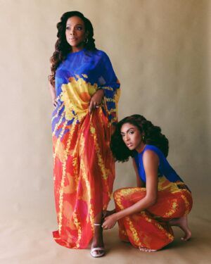 Sheryl Lee Ralph Instagram - From holding you in my arms, to watching you conquer the world, every moment has been a blessing. Nothing compares to being your mother, @ivycoco23. Collaborating with you has brought so much light into my life, and thanks to @teenvogue for sharing our story. If there is one thing we’ll do together, its SHINE baby.

Photographer: @brotherjunior
Stylist: @ivycoco23
Makeup: @frankyraw
Hair: @_casscaroline_
Assistant: @teachluv
Wardrobe @houseofaama & @shantalllacayo