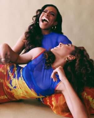 Sheryl Lee Ralph Instagram - From holding you in my arms, to watching you conquer the world, every moment has been a blessing. Nothing compares to being your mother, @ivycoco23. Collaborating with you has brought so much light into my life, and thanks to @teenvogue for sharing our story. If there is one thing we’ll do together, its SHINE baby.

Photographer: @brotherjunior
Stylist: @ivycoco23
Makeup: @frankyraw
Hair: @_casscaroline_
Assistant: @teachluv
Wardrobe @houseofaama & @shantalllacayo