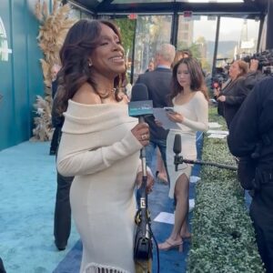 Sheryl Lee Ralph Instagram - @hulu @disneyplus @abbottelemabc = PERFECTION Styled by @ivycoco23 Hair by @sharifposton Makeup by @marquiswardbeauty Dress @solgoatelier