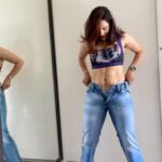 Shikha Singh Instagram - Pure Facts of Life called Upgrading to 2.0 😎 Why stress when you can buy a new dress 🤪 Work hard to be fit but if you keep stressing all the time then all that workout goes out to the bin. So play along, have fun & enjoy life as it comes ❤️😇 #grateful #blessing #me #fitnessmotivation #fitness #fit #getfit #workout #workoutmotivation #selflove #selfcare #love #live #laugh #reel #reels #reelsinstagram #reelitfeelit #reelkarofeelkaro #bodypositive #curvy #mom #mommy #momlife #actor #actress #actresslife #wayoflife #thankyou #blessed