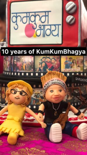 Shikha Singh Instagram - 10 years of this super awesome show KumkumBhagya !! WOW 🤩 

Congratulations to Old & New ❤️

Feels like yesterday I went for my 1st day of shoot as Alia. Each & every person on this show - on & off screen has left such a mark in each & every one’s life that this show will always be close to my heart ❤️ 

A big thank you to all the fans & crew members for all the love. Love is all we need and keep on sending all your love and wishes to the new generation too 😇

Missing the family we all got used to terribly on set everyday. You all are amazing 🤩 

#kumkumbhagya #zeetv #memories #10 #celebration #nostalgia #throwback #actor #actress #celebrity #reel #reels #reelitfeelit #reelkarofeelkaro #love #insta #instagood #instagram #instadaily