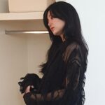 Shin Hyun-been Instagram - 🖤