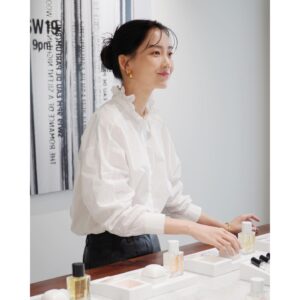 Shin Hyun-been Instagram - #SW19fragrance #journeytothemoments #SW19GAROSUGIL