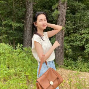 Shin Hyun-been Instagram - 🩵