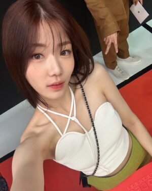 Shin Ji-yeon Thumbnail - 92K Likes - Most Liked Instagram Photos