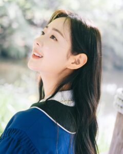 Shin Seul-ki Instagram - ☺️🎓