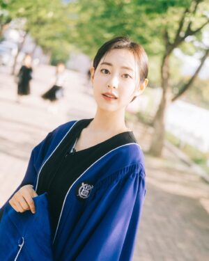 Shin Seul-ki Thumbnail - 565.5K Likes - Top Liked Instagram Posts and Photos