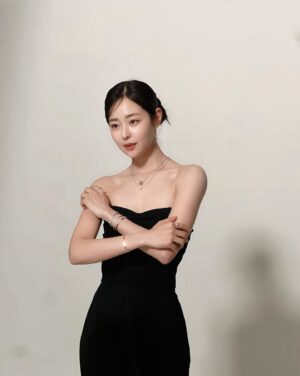 Shin Seul-ki Thumbnail - 230.3K Likes - Top Liked Instagram Posts and Photos