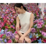 Shin Seul-ki Instagram - @diorbeauty 🌸🌺🌷💜 #ad #디올뷰티 #미스디올 #MissDior #MissDiorExhibitionSeoul @dior