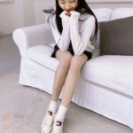 Shin Seul-ki Instagram - @tommyjeans 👟👖 ❤️ #광고 #tommyjeans #버지니아캔버스로우