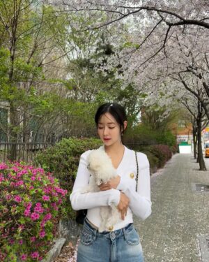 Shin Seul-ki Thumbnail - 221.5K Likes - Top Liked Instagram Posts and Photos