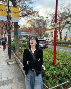 Shin Su-hyun Instagram - 감성이요 낭만이요 가을이오