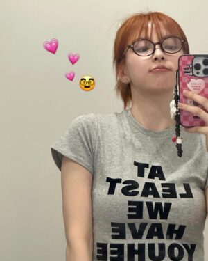Shin Su-hyun Instagram - 😎🍊🧡🐱