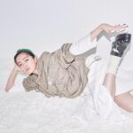 Shiori Sato Instagram - . 「SPUR」2月号 ベスト•バイ企画🕊️ ときめいたり愛おしくなったり 身につけるだけでわくわくしたり そんな私服を交えてのスタイリングとなりました♡ 我が子たちとかっこよく撮ってもらえて、 嬉しかったな☺️