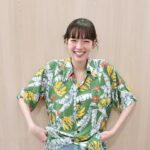 Shiori Sato Instagram - . 所さんがおうちから持ってきてくださった たくさんのアロハシャツ。 好きなもの選んでとのお言葉をいただき ちょっとレトロな、緑色のこのアロハシャツを🌈 さんまさんやお客さまがいらっしゃる中での収録... いつもだったらもっともっと緊張しちゃっていたけど 所さんからのお守りで楽しく終えることができた日🕊️ 笑ってコラえて！新春スペシャルありがとうございました☺︎ 朝までハシゴの旅で出会えた 素敵なみなさんとのご縁にも、大感謝です☺️ また乾杯できますように！